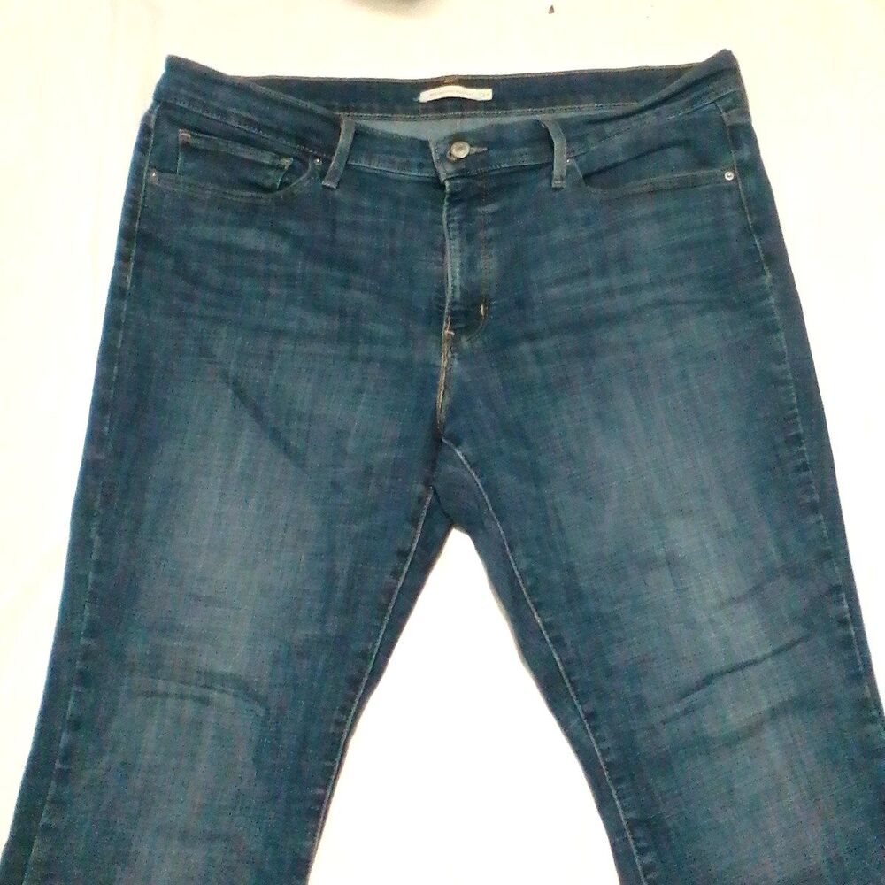 LEVIS 315 SHAPING BOOTCUT JEANS WOMENS SZ 34/32 BLUE DENIM STRETCH CASUAL PANTs - Picture 3 of 16